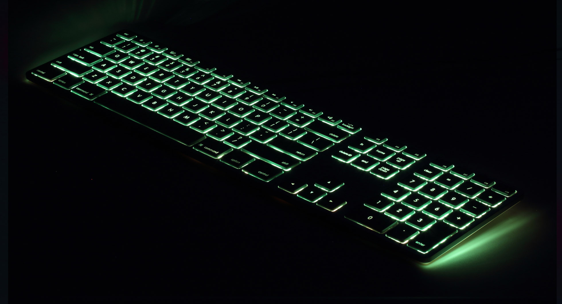 通販限定】Matias RGB Backlit Wired Aluminum keyboard for Mac
